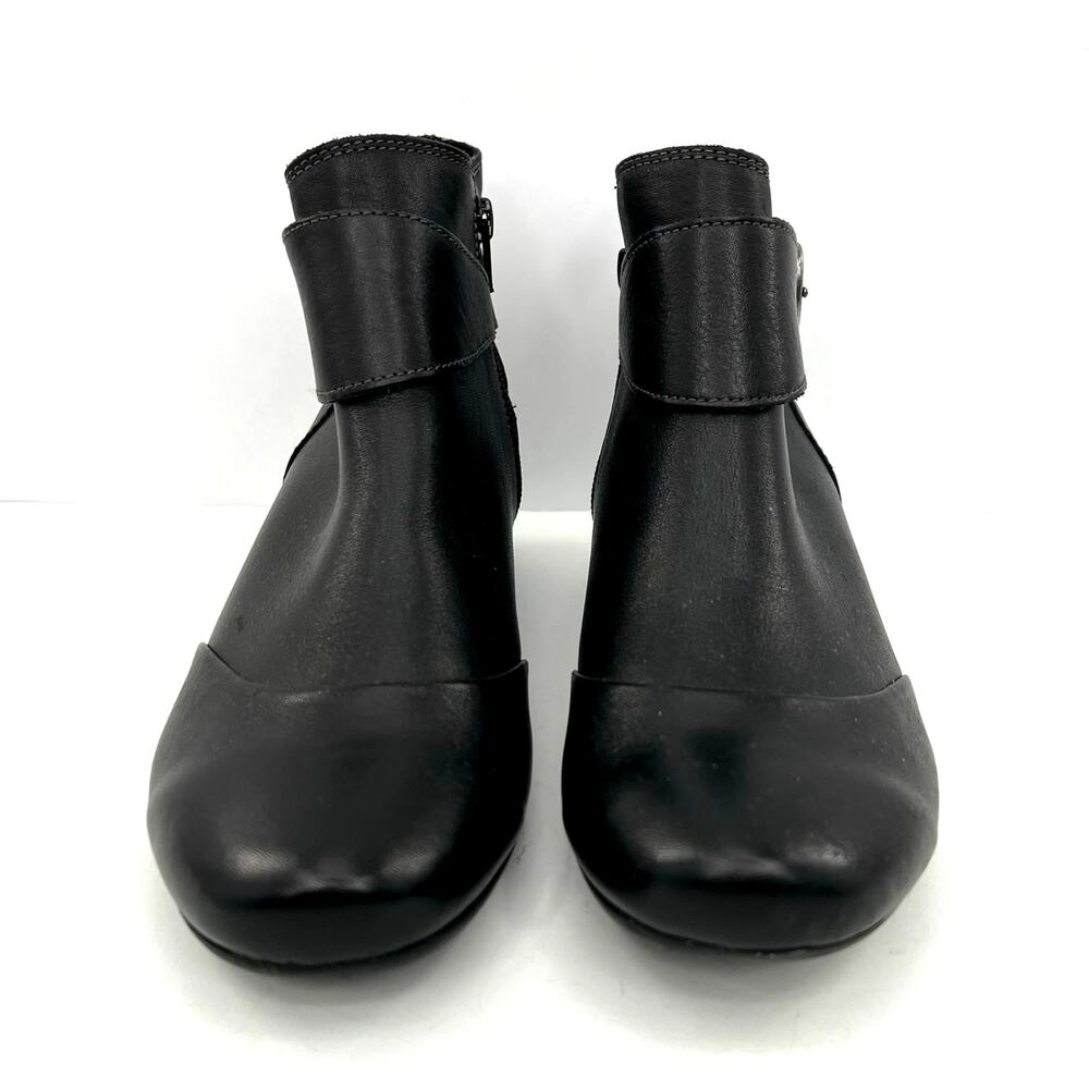 Taos Footwear Women's Addition Leather Side Zip Ankle Boots - Picture 2 of 8